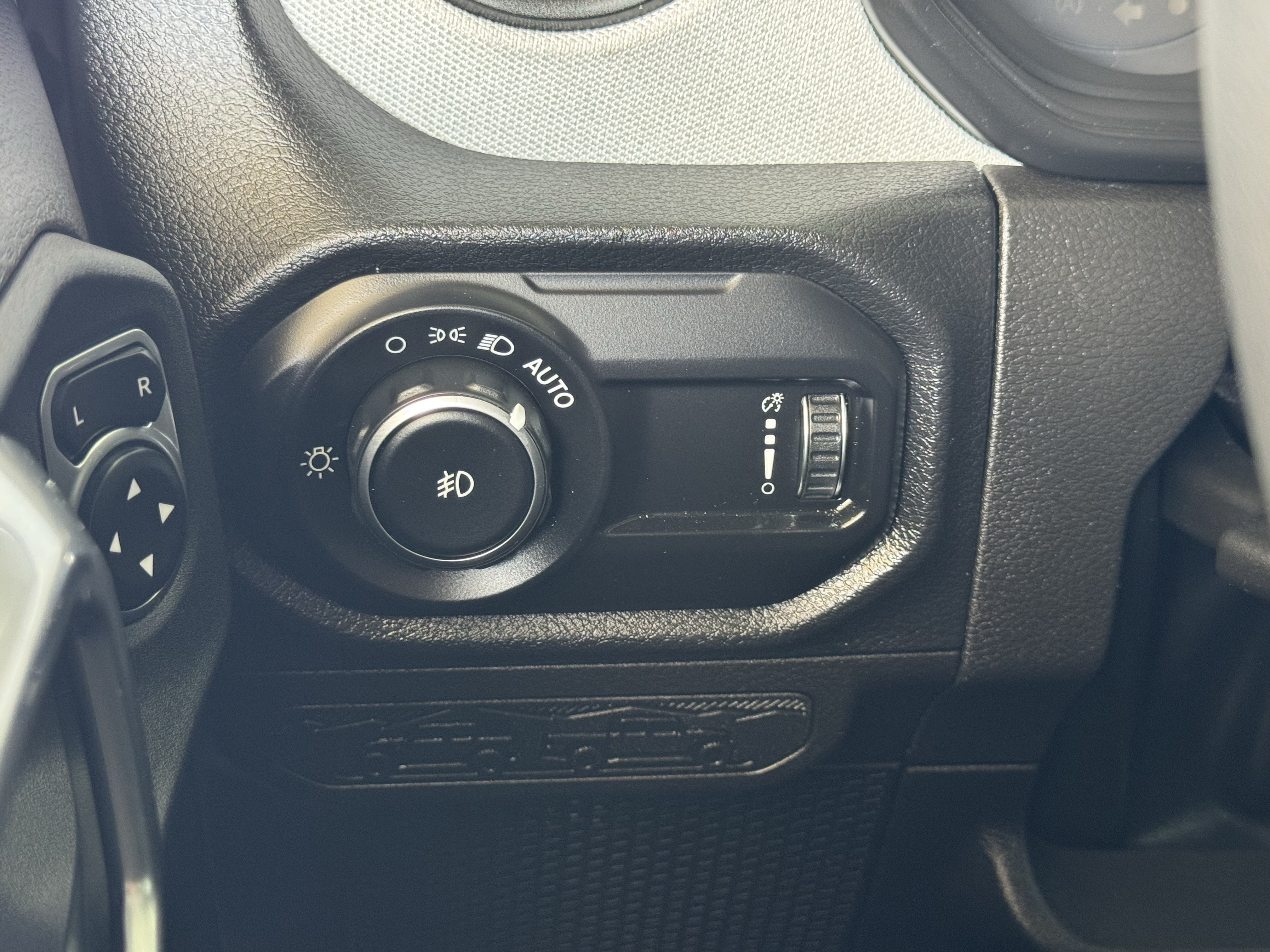 2024 Jeep Wrangler 4-Door Sport S - Photo 31