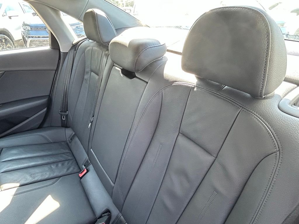 Used 2019  Audi 2.0T Premium image 48