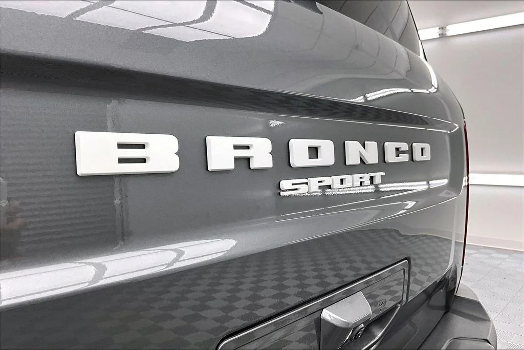 Certified Used 2025 Gray Metallic Ford Outer Banks image 8