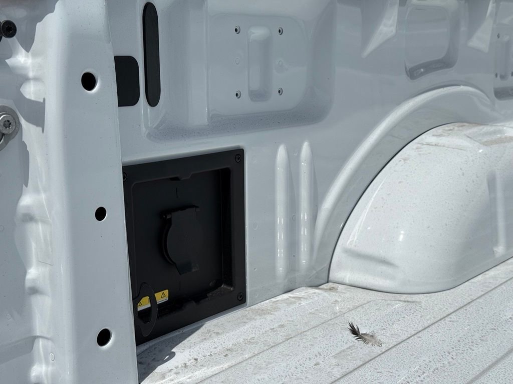 New 2026 Oxford White Ford Lariat® image 17