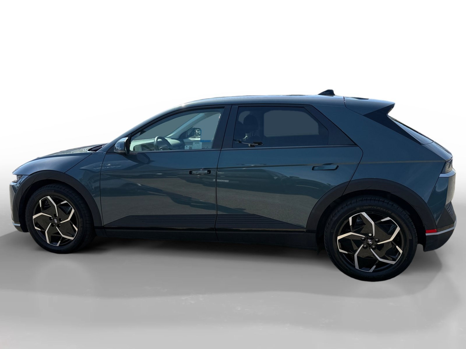 Certified Used 2024 Digital Teal Hyundai SEL image 2