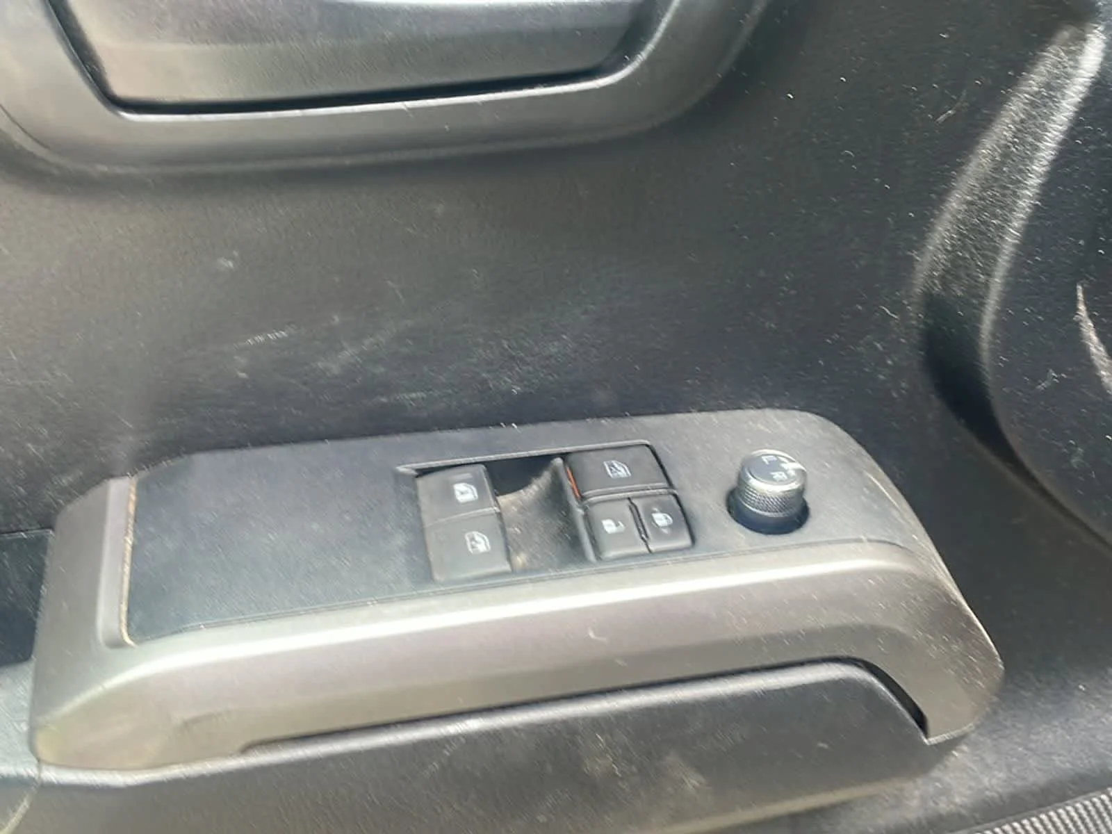 Used 2017 Magnetic Gray Metallic Toyota SR5 image 15
