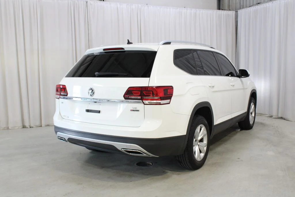 Used 2019 White Volkswagen 3.6L V6 SE image 25