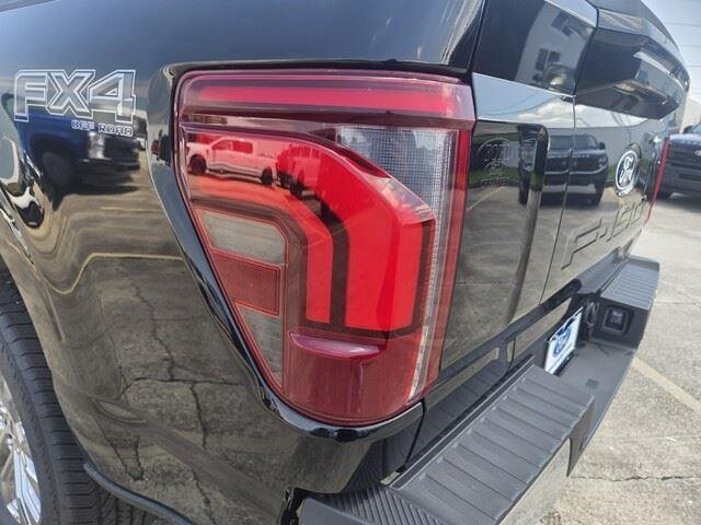 New 2026 Agate Black Metallic Ford Tremor® image 28