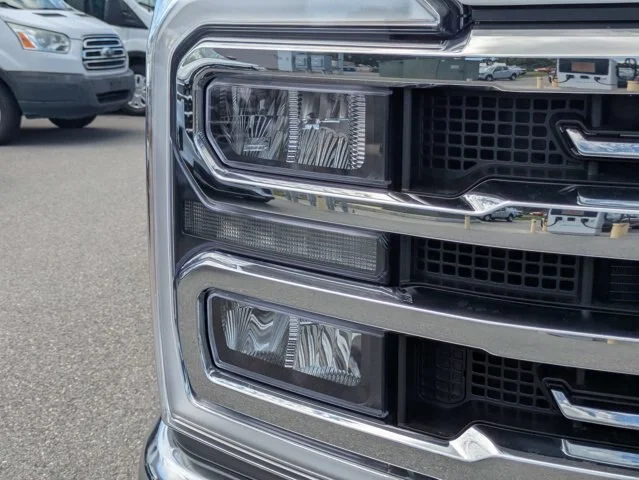 New 2026 Oxford White Ford F-250® Lariat® image 10