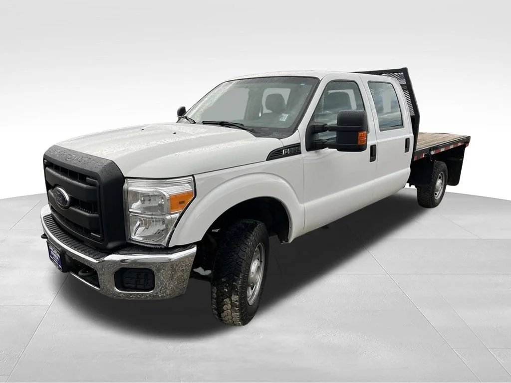 Used 2016 White Ford XL image 1