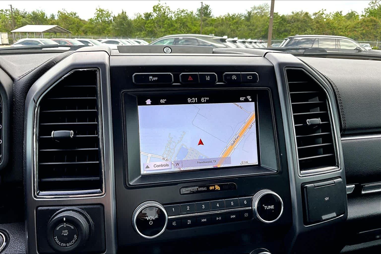 Used 2019 Agate Black Metallic Ford Platinum image 33