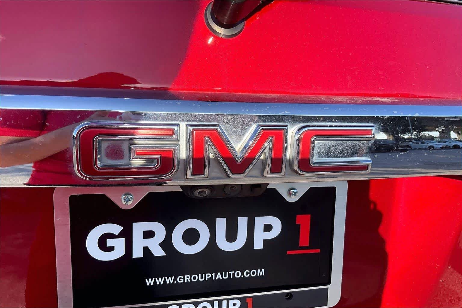 Used 2021 Cayenne Red Tintcoat GMC Denali image 31