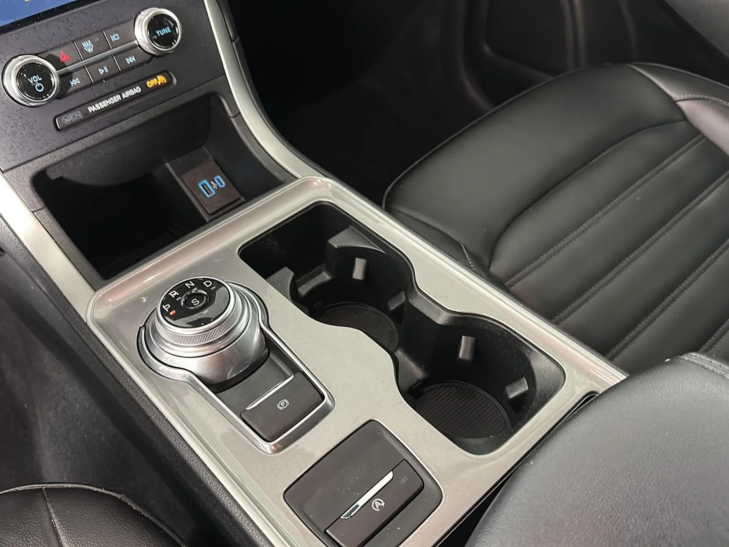 Used 2024 Carbonized Gray Ford SEL image 14