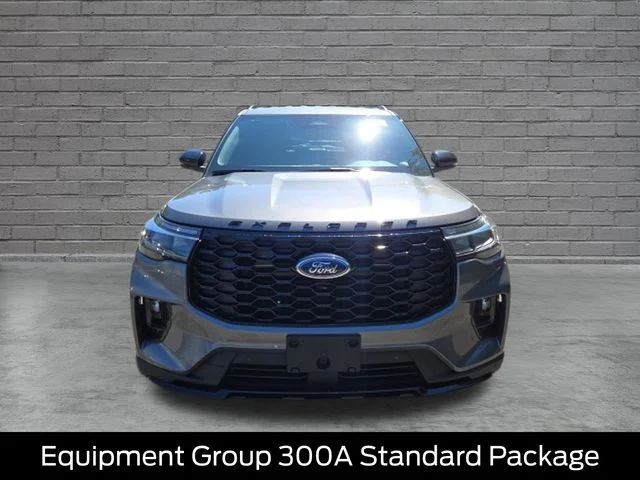 New 2026 Carbonized Gray Metallic Ford ST-Line image 2