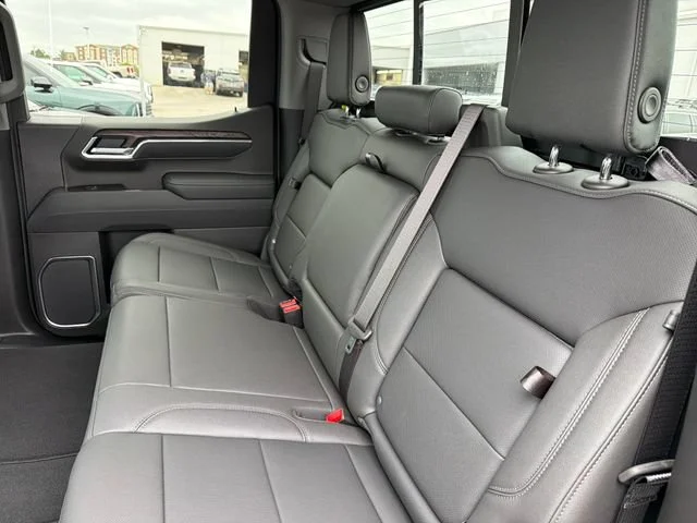 2026 GMC Sierra 1500 SLT - Photo 21