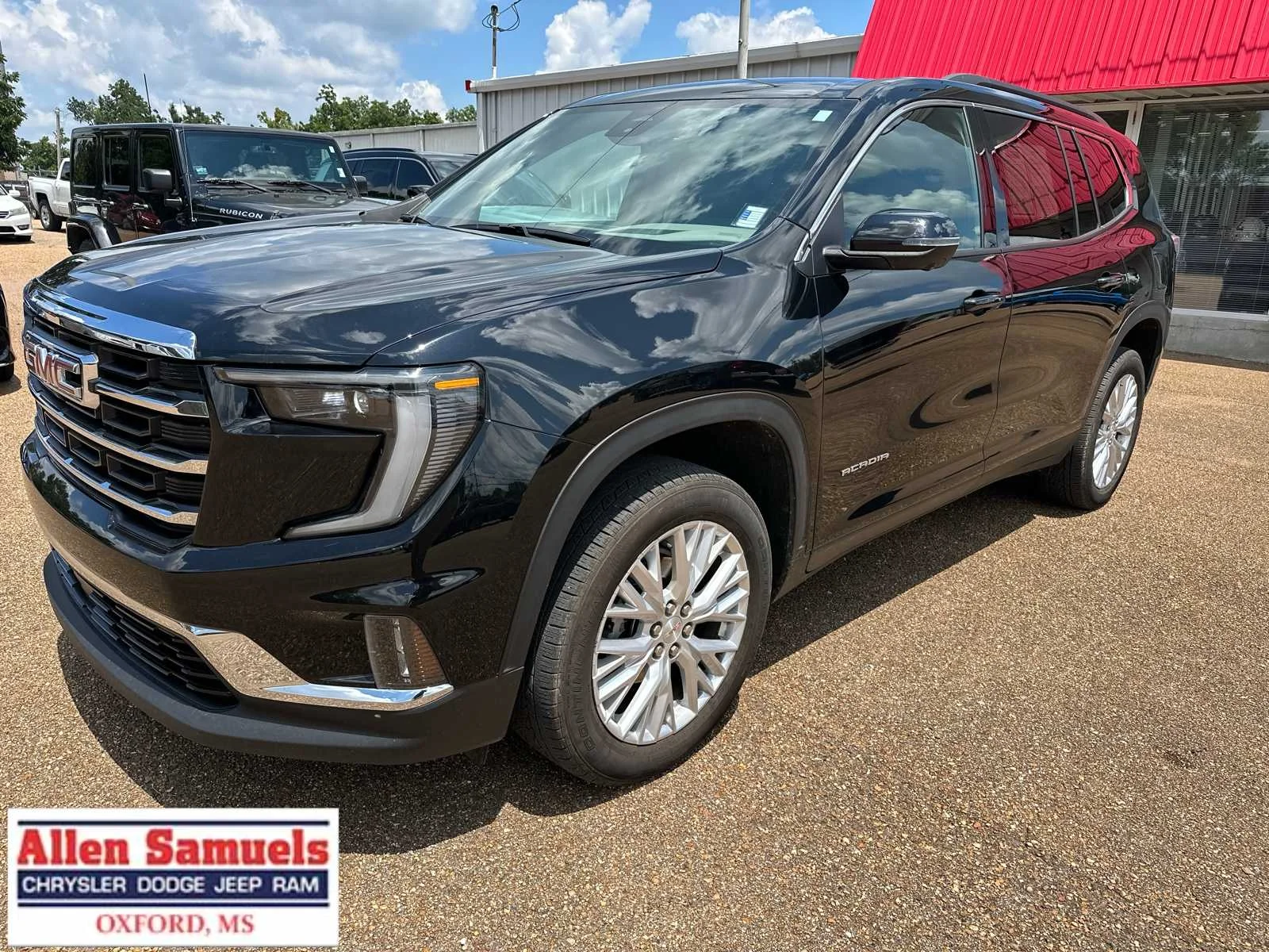 Used 2026 Ebony Twilight Metallic GMC FWD Elevation image 8