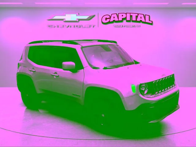 Used 2015 Silver Jeep Latitude image 7