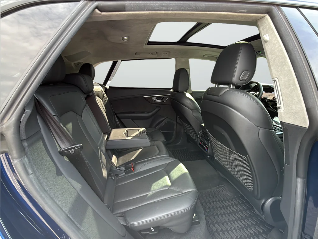 Used 2021 Blue Audi 55 Prestige image 25