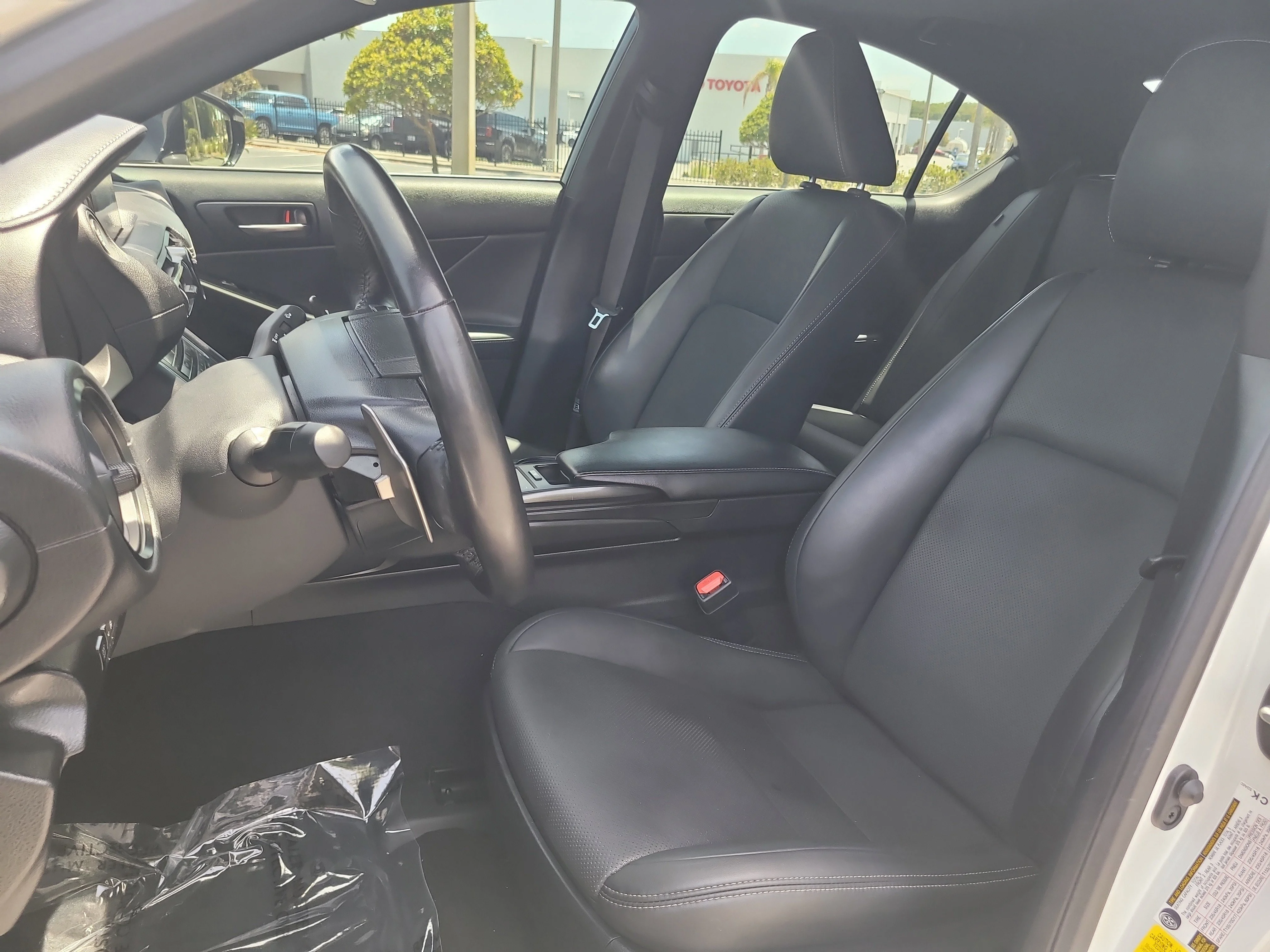 Used 2023 White Pearl Lexus IS 300 image 18