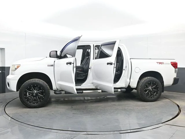 Used 2011 White Toyota Grade image 49