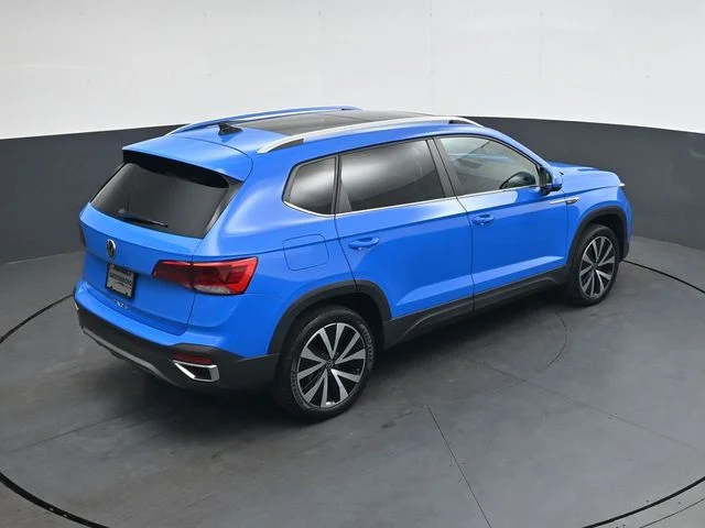Used 2023 Blue Volkswagen 1.5T SE image 25