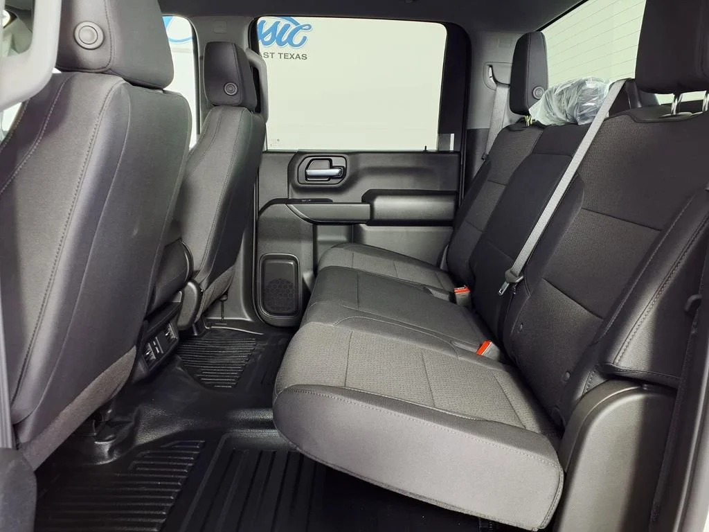 New 2026 Summit White GMC Pro image 27