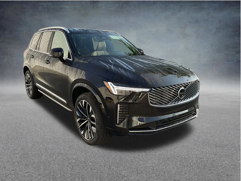 2026 Volvo XC90 B5 Plus