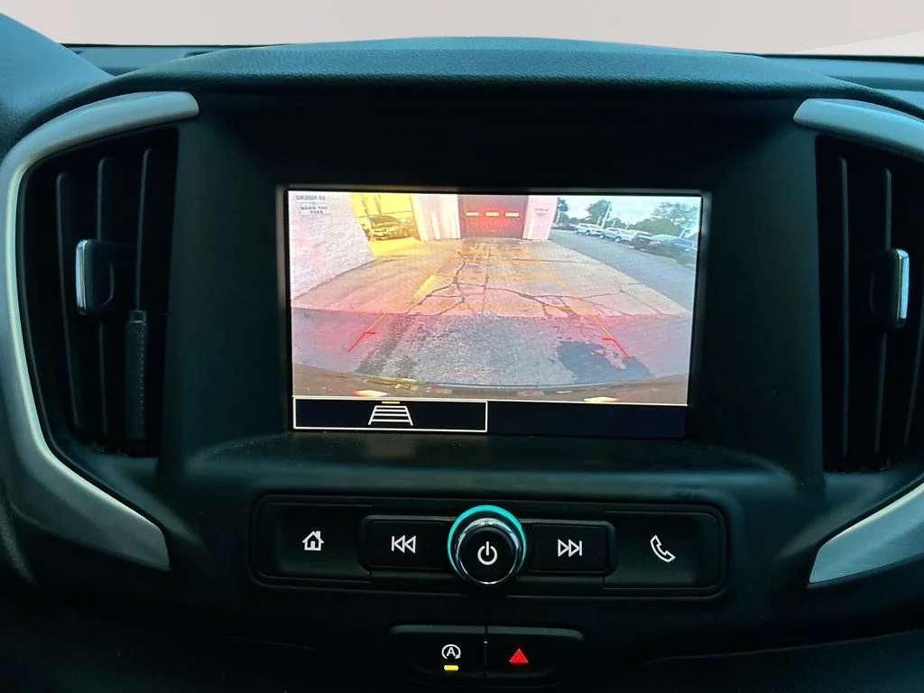 Used 2024 Black GMC SLE image 18