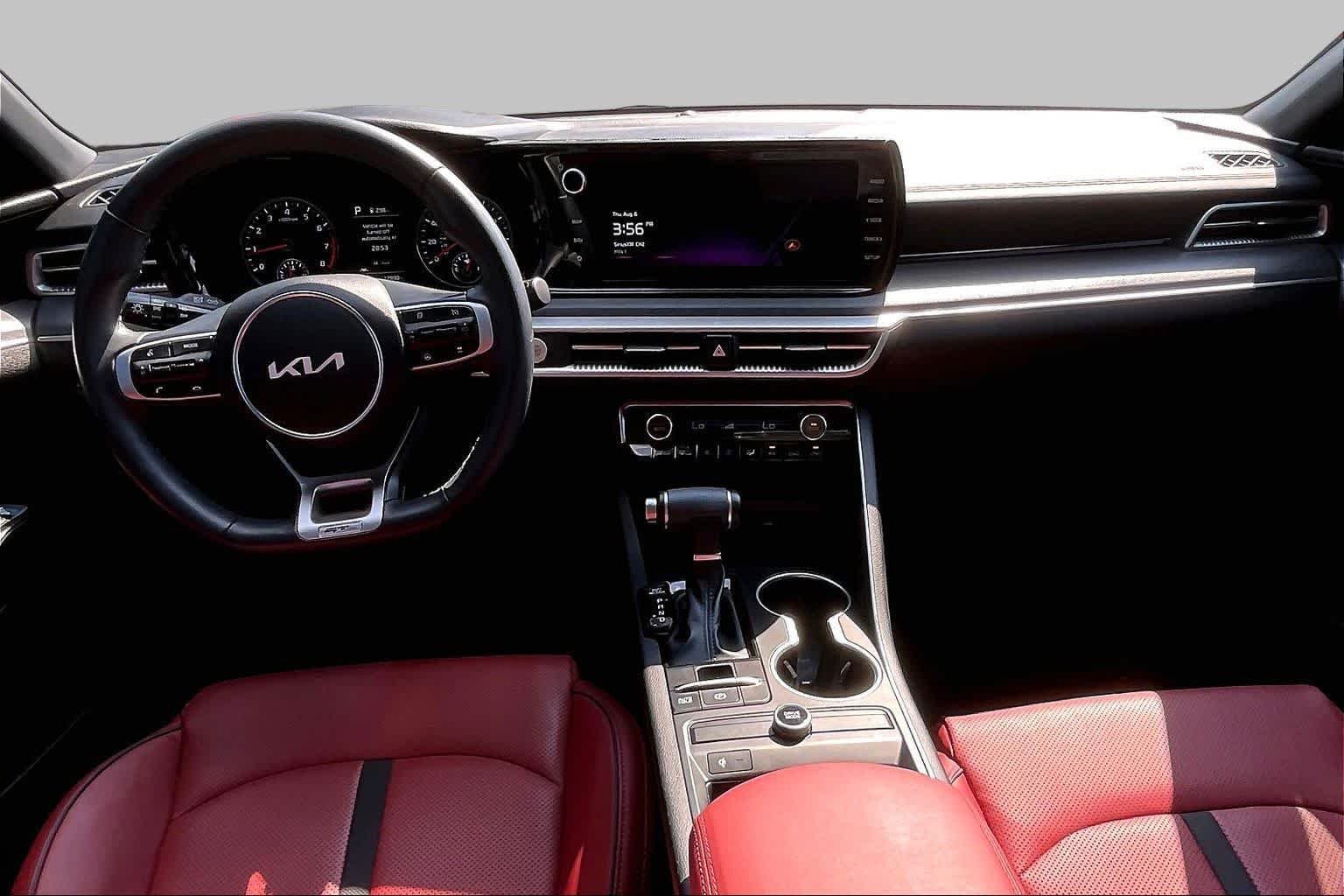 Used 2023 Wolf Gray Kia GT-Line image 15