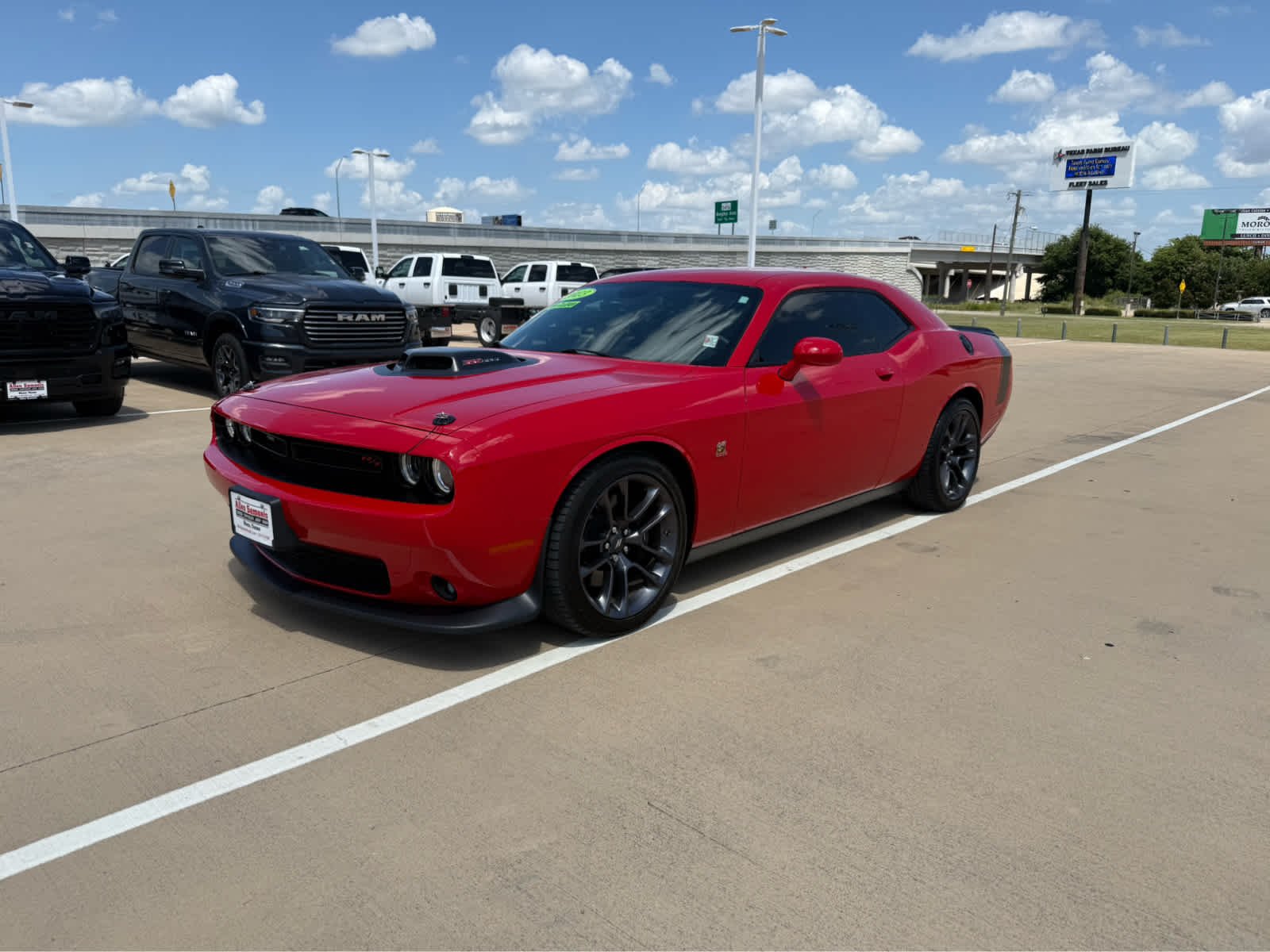 Used 2023 Torred Clearcoat Dodge R/T Scat Pack image 5