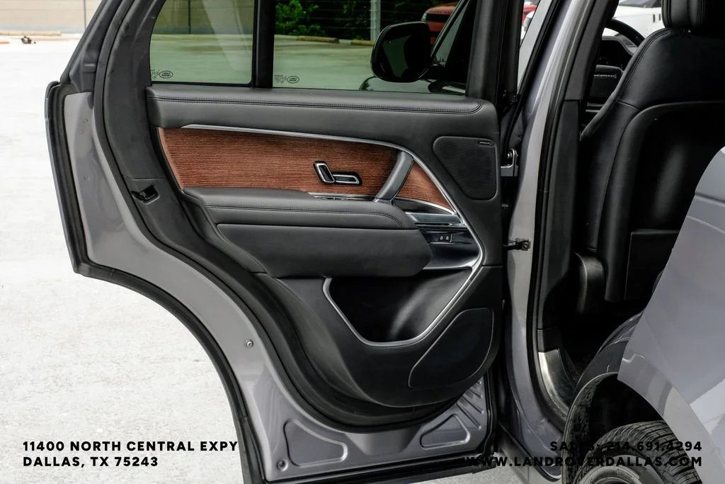 Used 2023 Grey Land Rover SE image 50