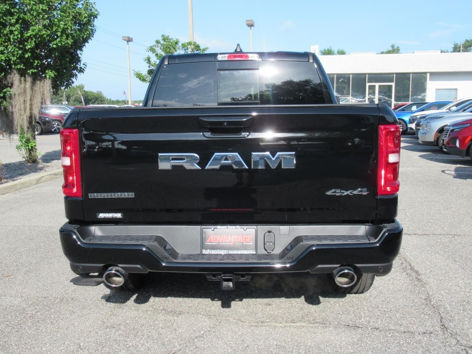 New 2026 Diamond Black Crystal Pearlcoat RAM Big Horn/Lone Star image 6