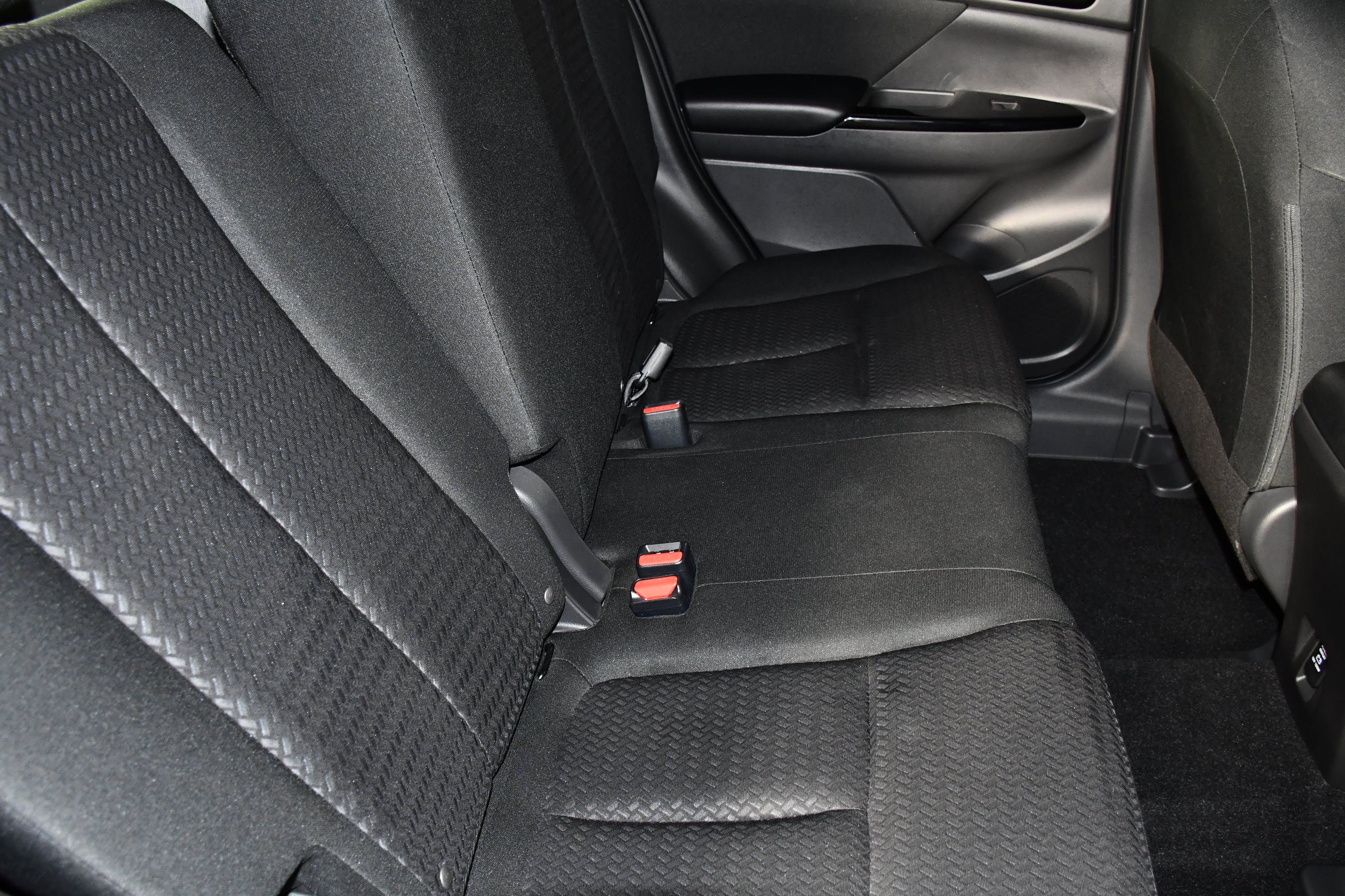 Certified Used 2025 Labrador Black Pearl Mitsubishi LE image 43