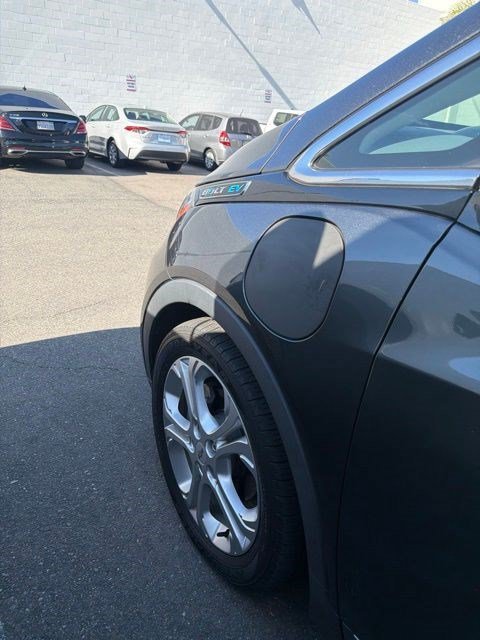 Used 2021 Nightfall Gray Metallic Chevrolet LT image 15