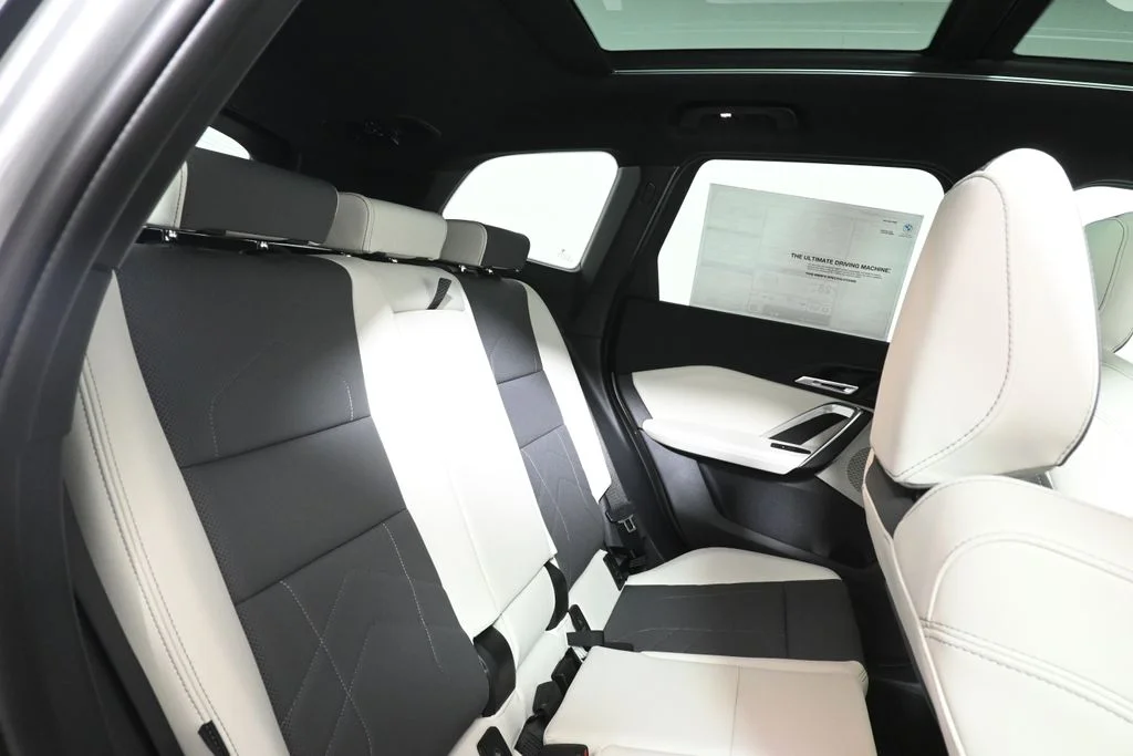 New 2027  BMW xDrive28i image 30