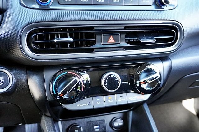 Used 2023 Silver Hyundai SEL image 26