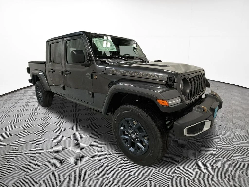 New 2026 Granite Crystal Metallic Clear-Coat Exterior Paint Jeep 85th Anniversary Edition image 4