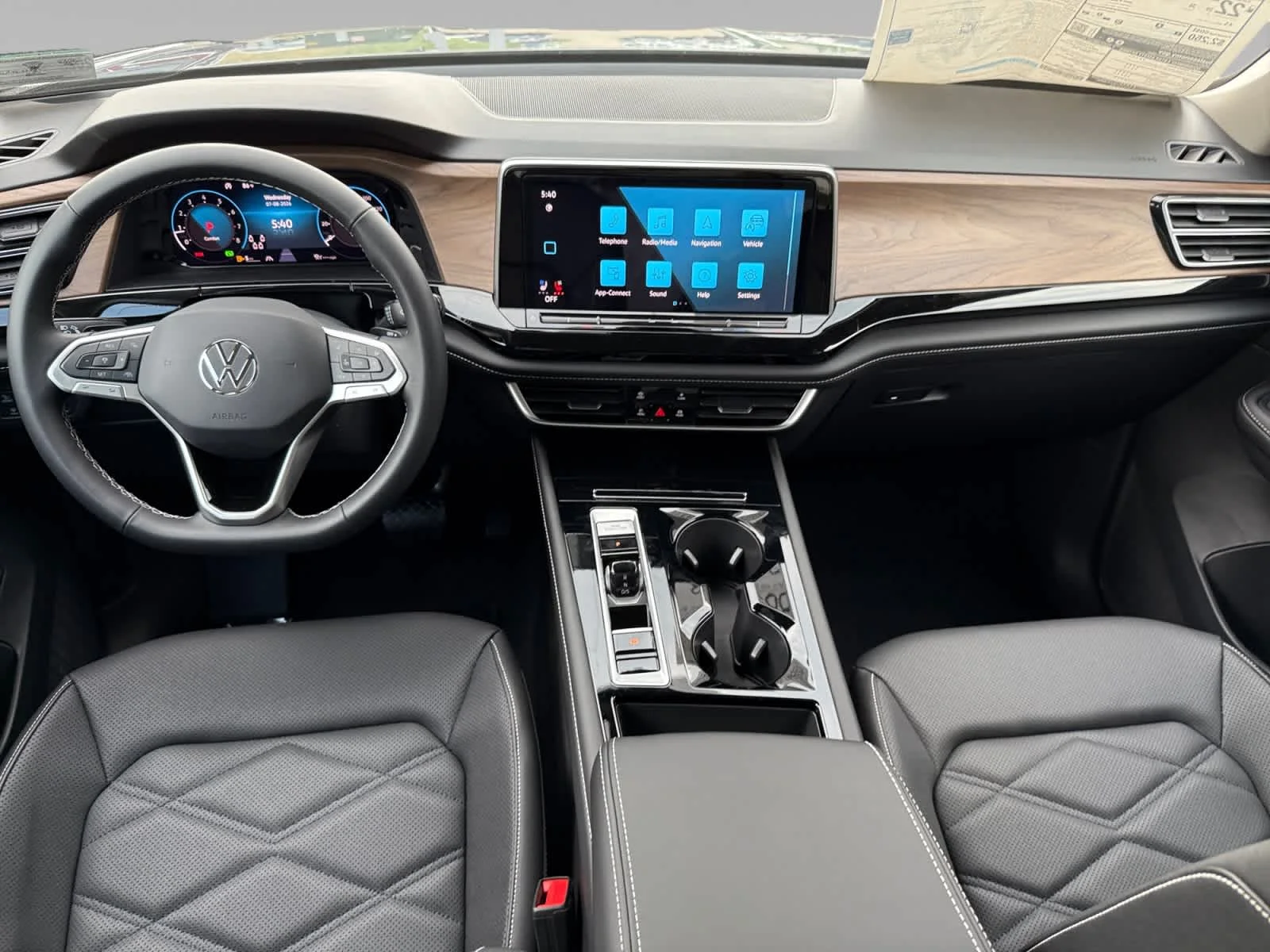 New 2026 Pure Gray Volkswagen 2.0T SE w/Technology image 21