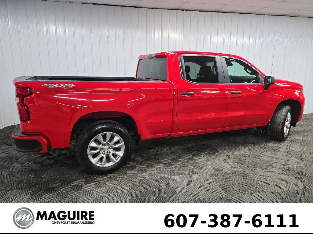 Used 2023 Red Chevrolet Custom image 3