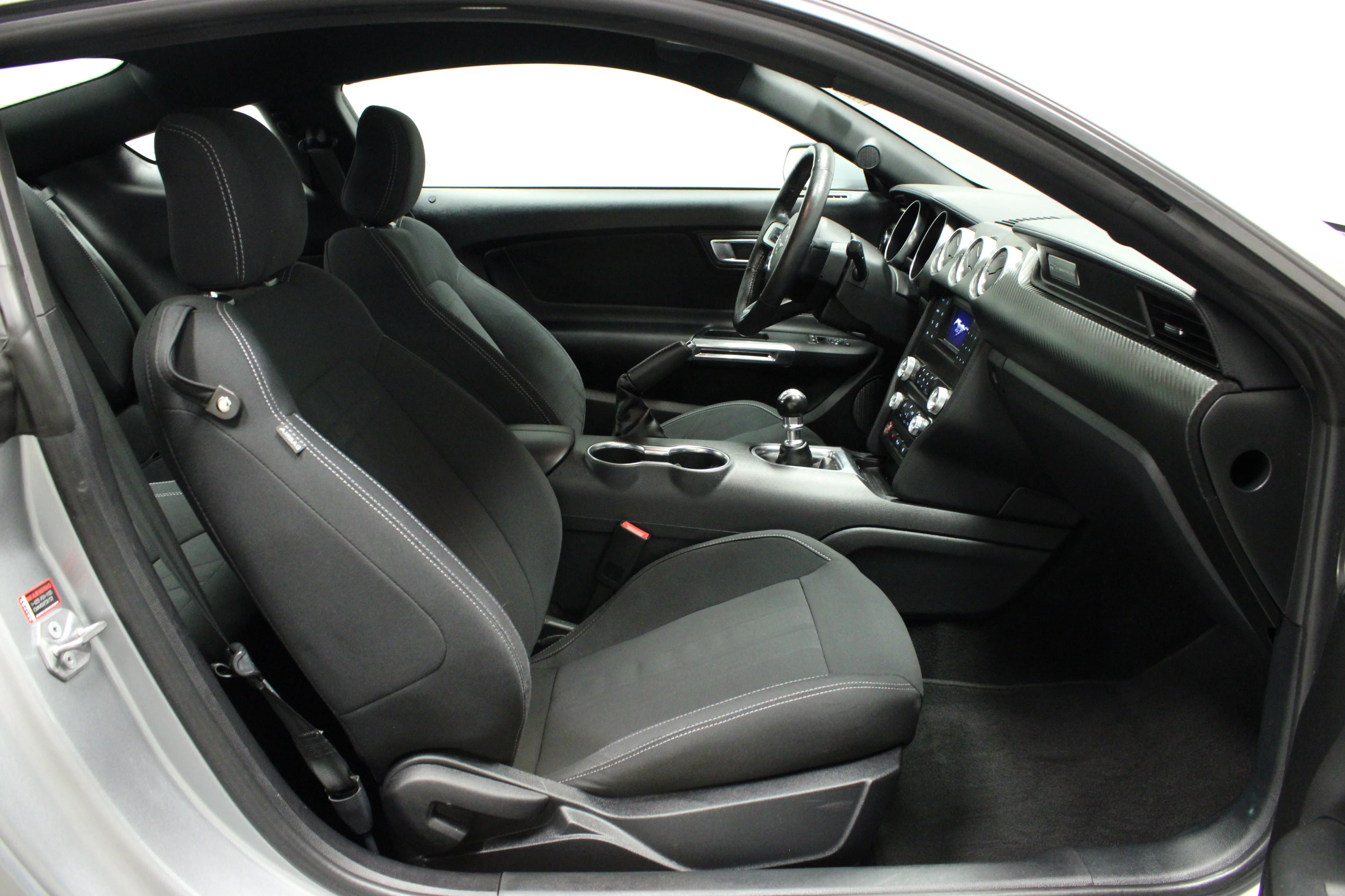 2022 Ford Mustang EcoBoost - Photo 13