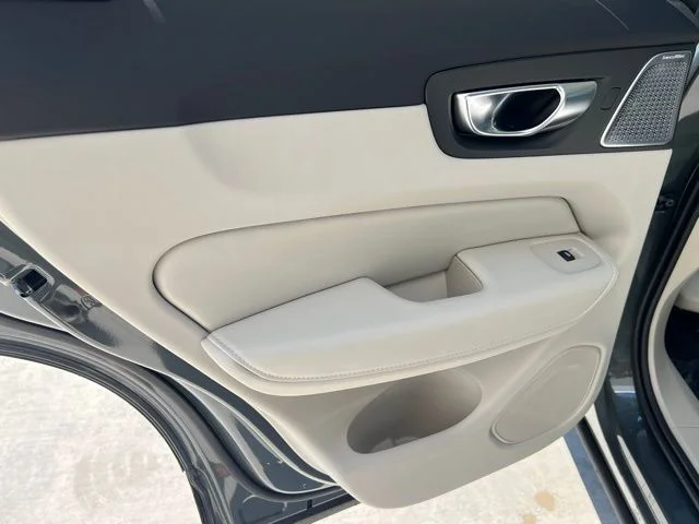 2026 Volvo XC60 Ultra - Photo 25