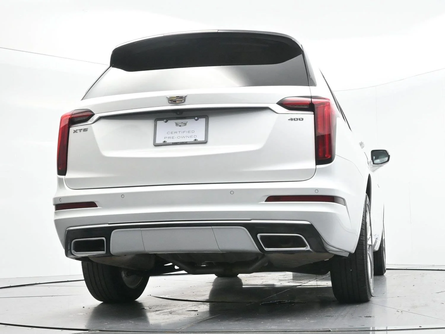 Used 2024 Crystal White Tricoat Cadillac Premium Luxury image 41