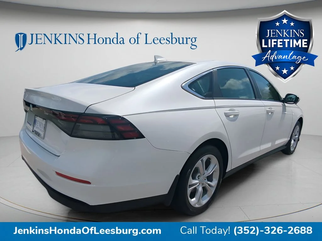 New 2026 Platinum White Pearl Honda LX image 5