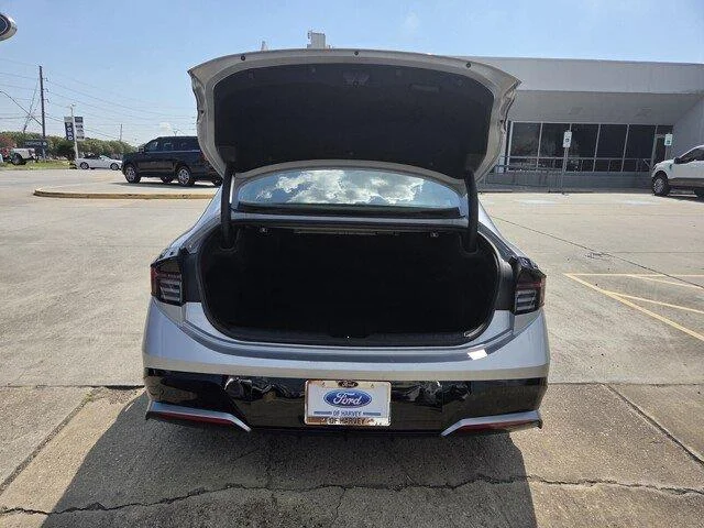 Used 2025 Aero Silver Hyundai SEL image 30
