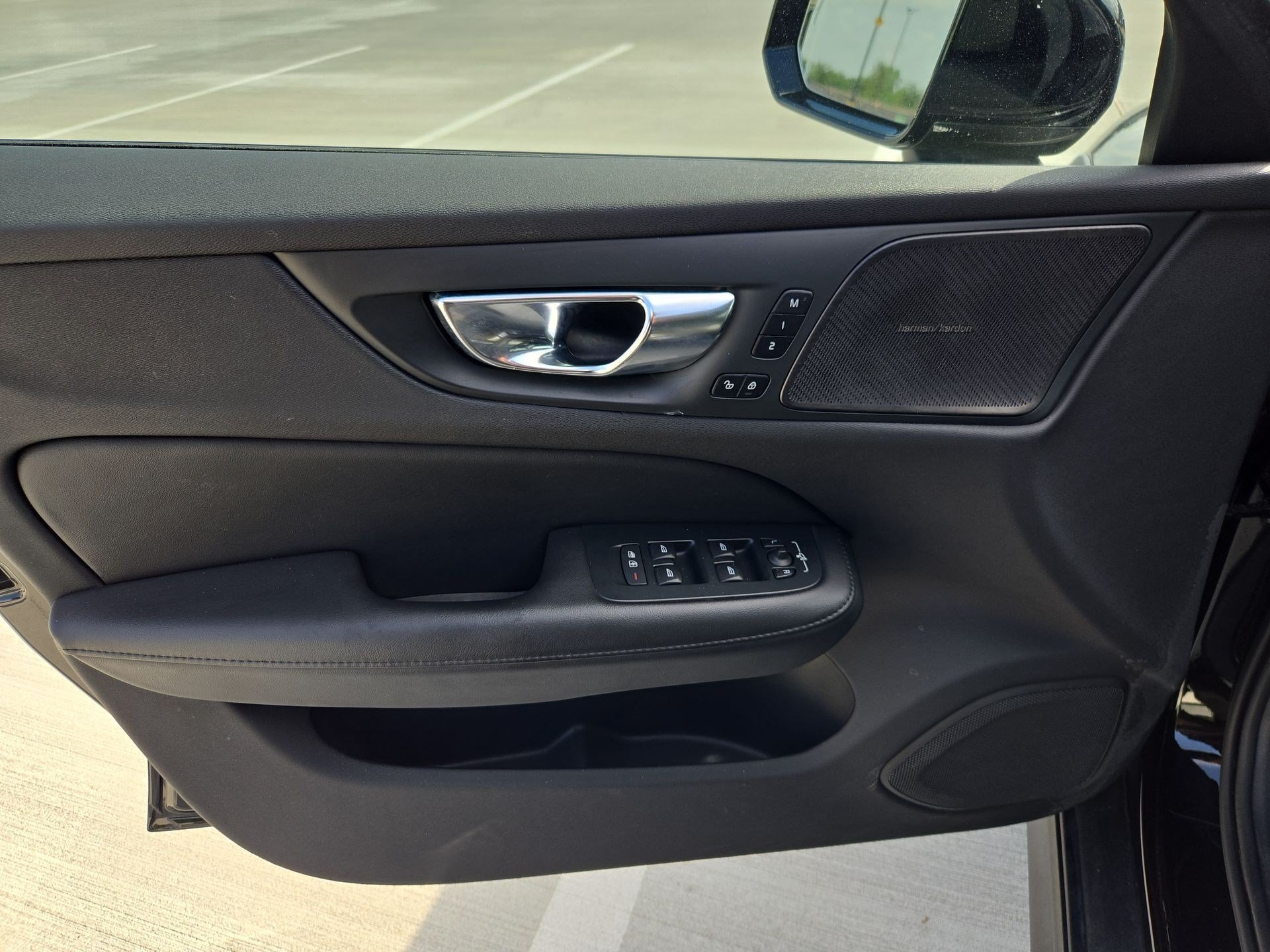 2025 Volvo V60 Cross Country 8