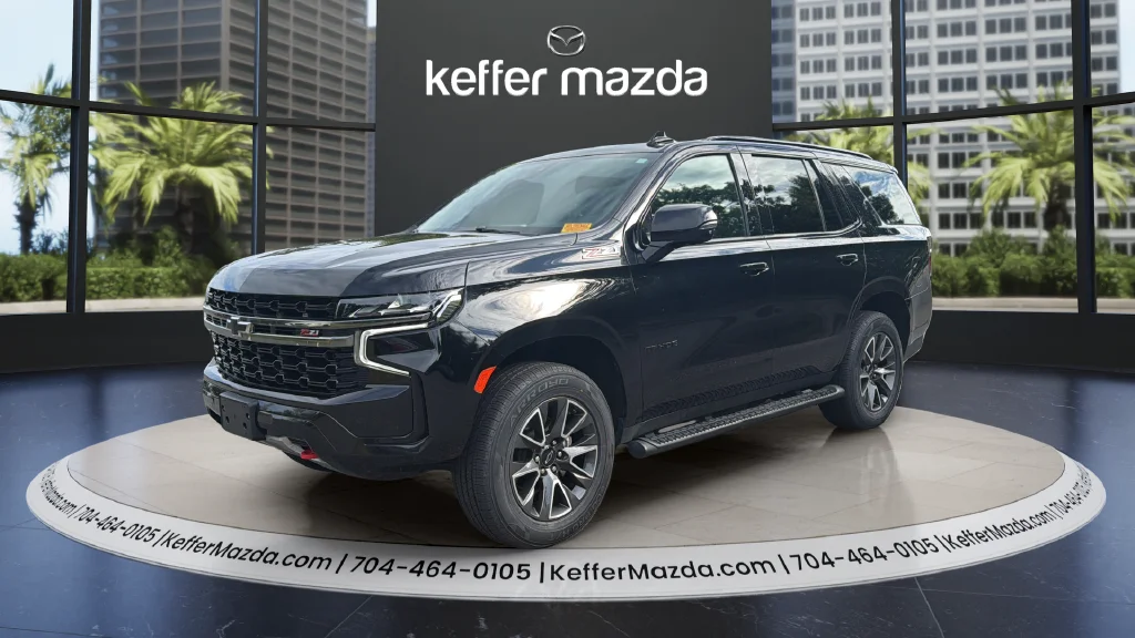 Used 2021 Black Chevrolet Z71 image 3