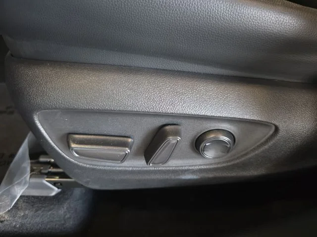 Used 2020 Magnetic Gray Metallic Toyota XLE image 31
