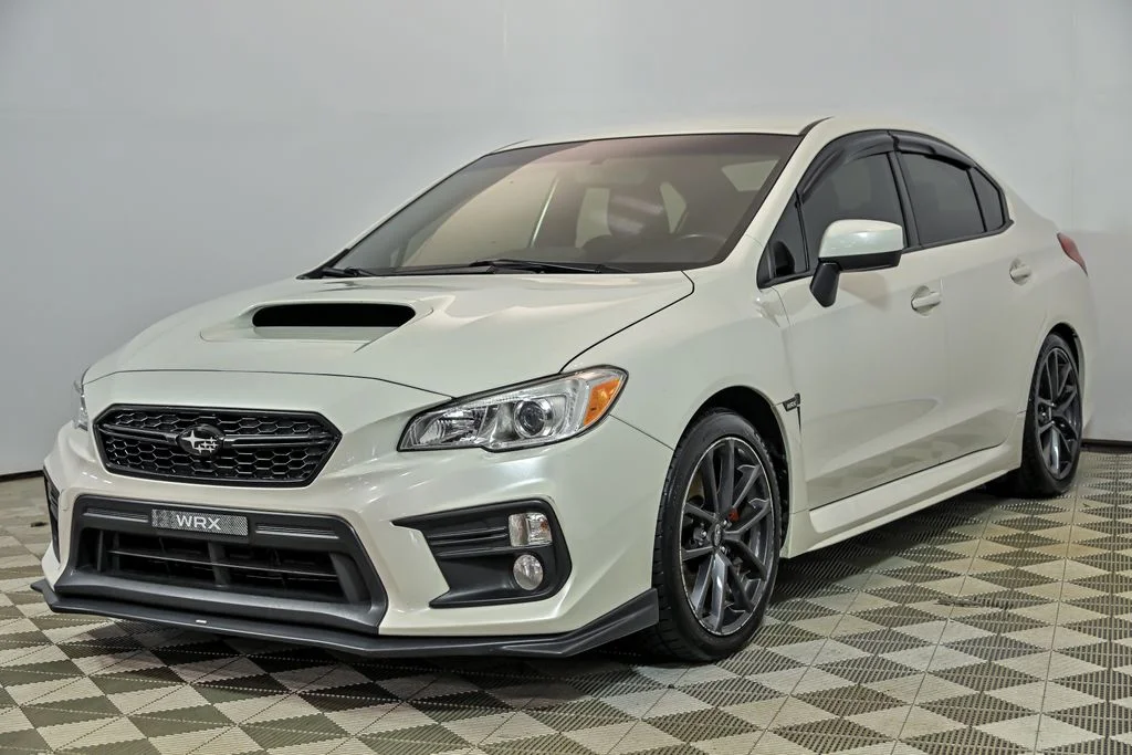 Used 2018 White Subaru Premium image 4
