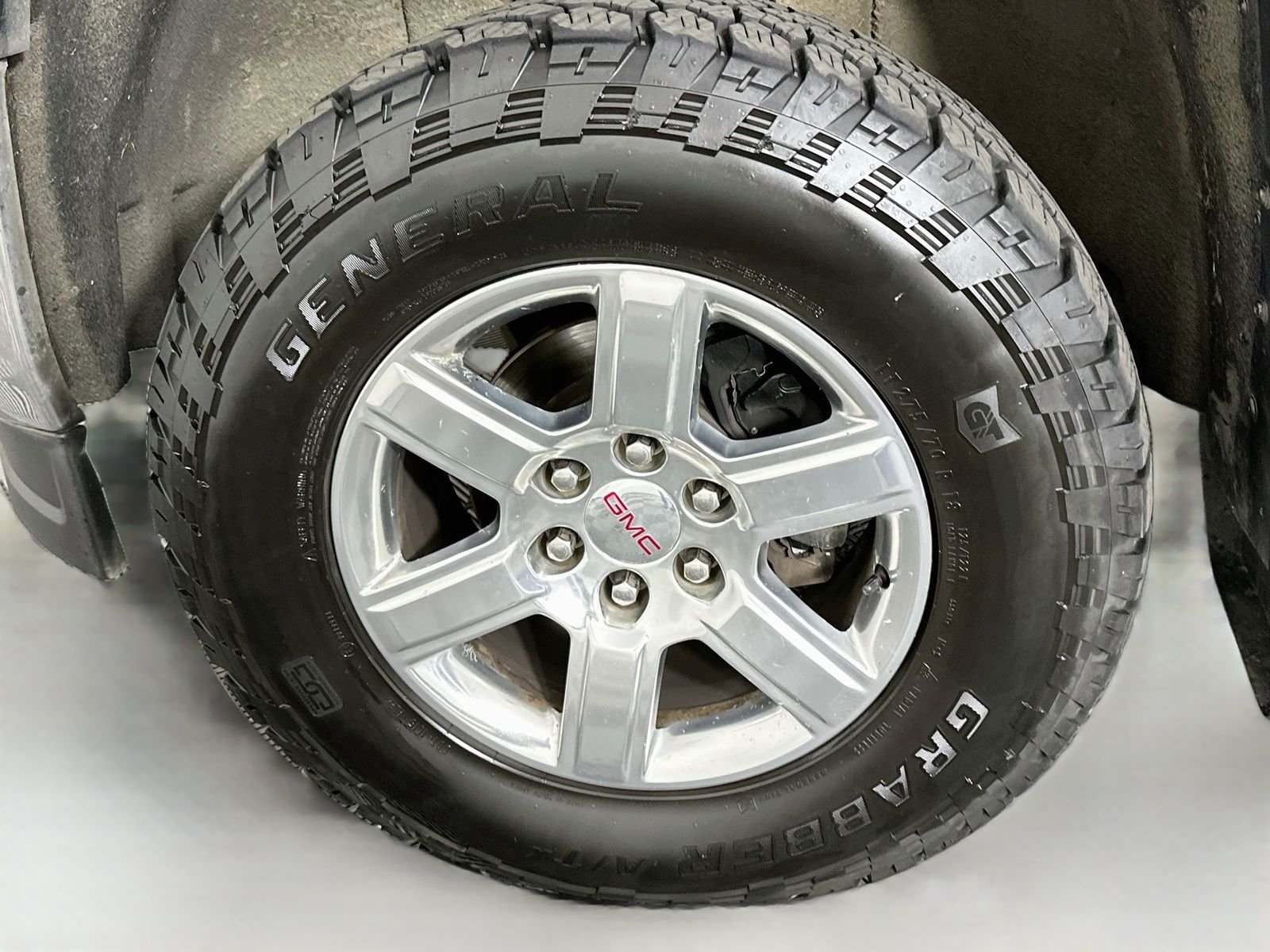 Used 2015 Bronze Alloy Metallic GMC SLT image 33