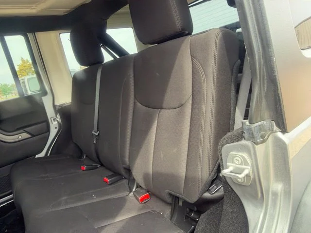 Used 2016 Silver Jeep Unlimited Sport image 22