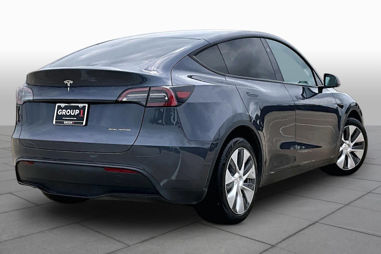 Used 2023 Deep Blue Metallic Tesla Long Range image 11
