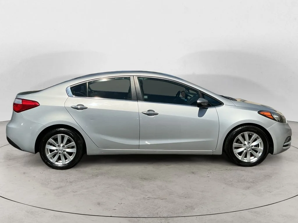 Used 2015 Silver Kia EX image 4