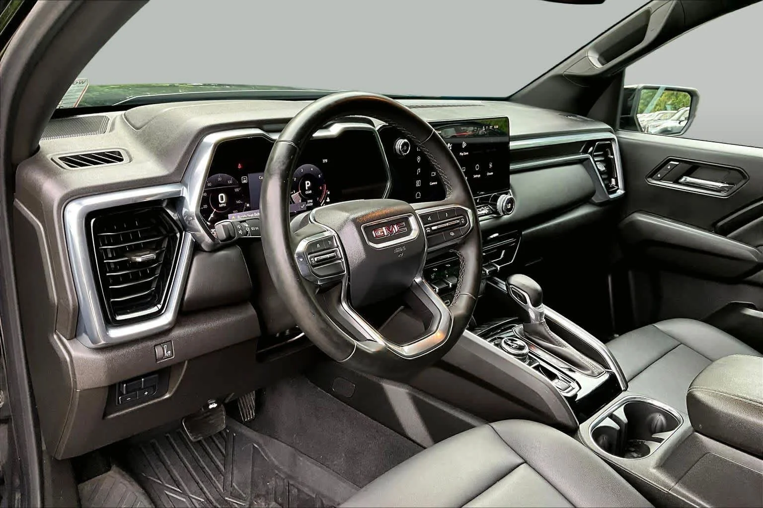 Used 2024 Onyx Black GMC 4WD Elevation image 16