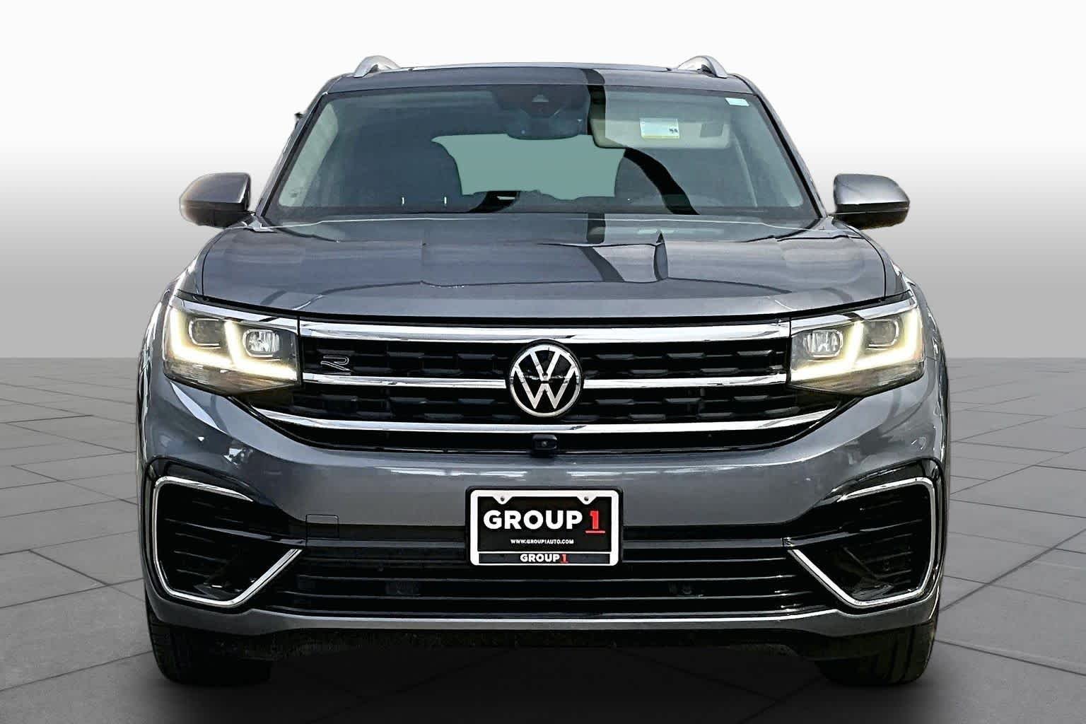 Pre-Owned 2021 Volkswagen Atlas 3.6L V6 SEL Premium R-Line
